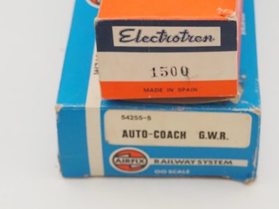 Lot 59 - A quantity of OO gauge wagons by DAPOL, AIRFIX...