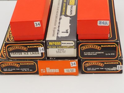 Lot 66 - A mixed group of boxed and unboxed OO gauge...
