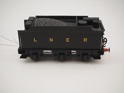 Lot 76 - A pair of HELJAN OO gauge class O2/3 'Tango'...
