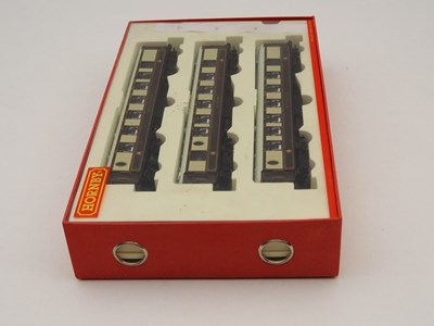 Lot 85 - A HORNBY OO gauge R1162 'British Pullman...