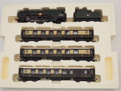 Lot 85 - A HORNBY OO gauge R1162 'British Pullman...