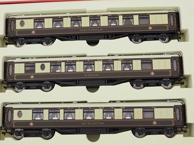 Lot 85 - A HORNBY OO gauge R1162 'British Pullman...