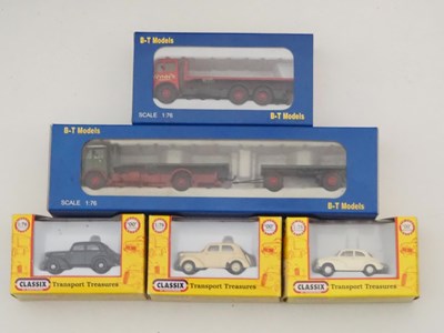 Lot 86 - A large quantity of mostly 1:76 scale (OO...
