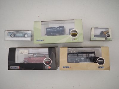 Lot 86 - A large quantity of mostly 1:76 scale (OO...