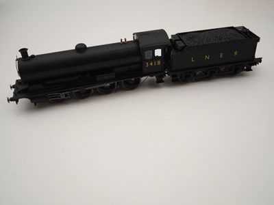Lot 94 - A pair of HORNBY OO gauge LNER steam...