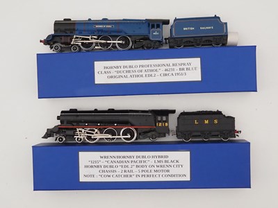 Lot 126 - HORNBY DUBLO OO gauge Duchess Class steam...