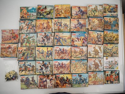 Lot 197 - A group of AIRFIX OO scale plastic soldier...