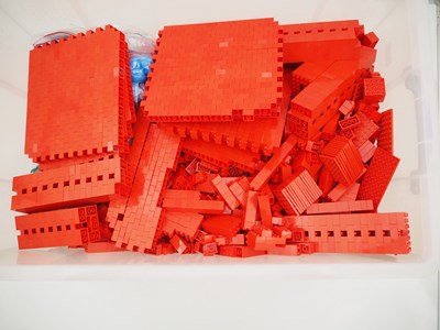 Lot 263 - LEGO: Unboxed mostly red LEGO bricks and...