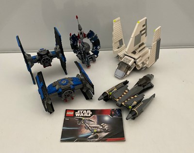 Lot 281 - LEGO: STAR WARS - A small group of space ships...