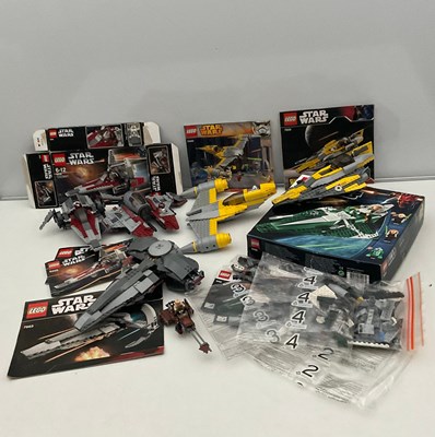 Lot 282 - LEGO: STAR WARS - A small group of space ships...