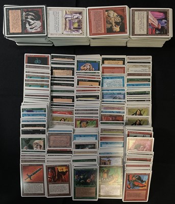 Lot 411 - MAGIC THE GATHERING - c.1000 MTG trading cards...