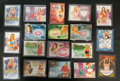 Lot 422 - BENCHWARMERS series (2014) - 18 trading cards...