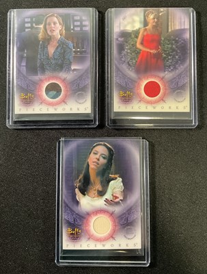 Lot 436 - BUFFY THE VAMPIRE SLAYER - A group of Buffy...