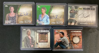 Lot 454 - THE WALKING DEAD - A collection of Walking...