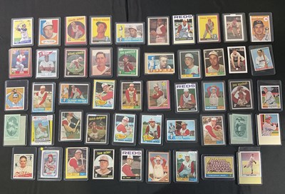 Lot 511 - BASEBALL - A collection of trading cards for...
