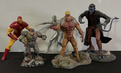 Lot 394 - A group of Horizon model kits of Marvel...
