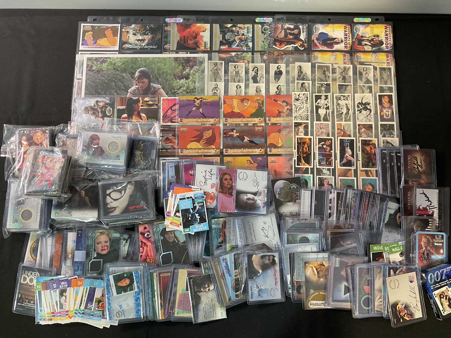 Lot 446 - CELEBRITY - A large quantity of trading cards,...