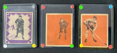 Lot 480 - HOCKEY - Three 1933 Hamilton Chewing Gum...