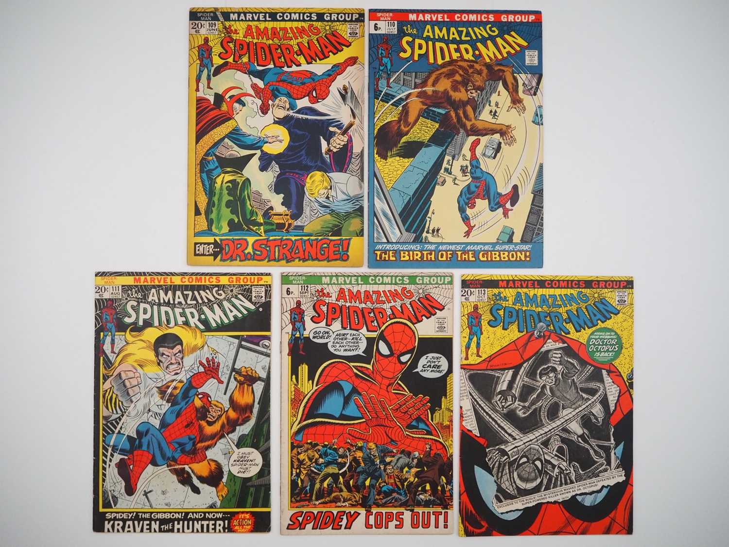 Lot 21 - AMAZING SPIDER-MAN #109 to 113 (5 in Lot) -...