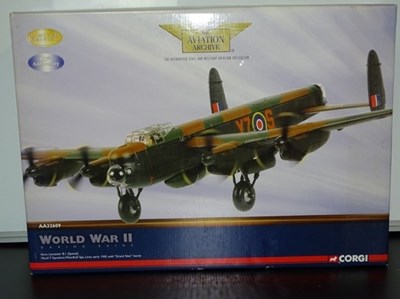 Lot 128 - A CORGI Aviation Archive 1:72 Scale AA32609...