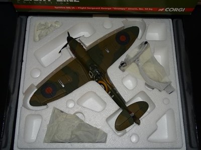 Lot 136 - A CORGI Aviation Archive 1:32 Scale US33906...