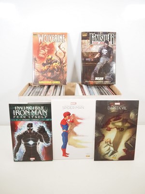 Lot 379 - MARVEL HARDCOVER TRADE PAPERBACK LOT (32 in...