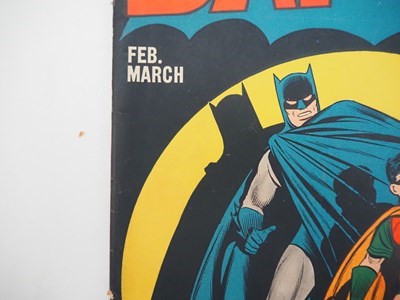 Lot 394 - BATMAN #9 (1942 - DC) - Iconic cover art by...