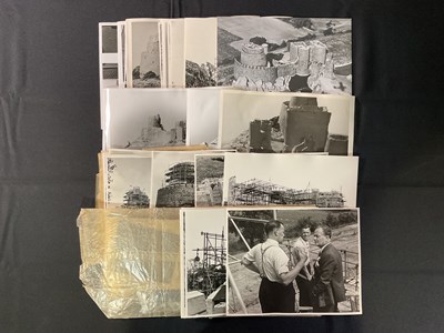 Lot 115 - IVANHOE (1958) A scarce collection of 60+...