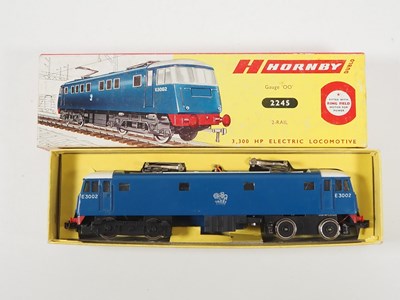 Lot 4 - A HORNBY DUBLO OO gauge 2-rail 2245 Class AL1...