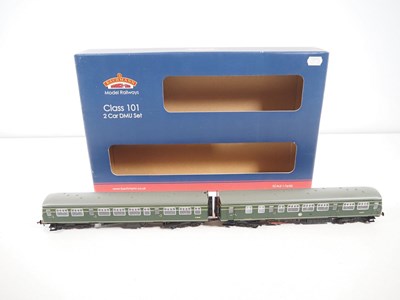 Lot 76 - A BACHMANN OO gauge 32-286 Class 101 2-car DMU...