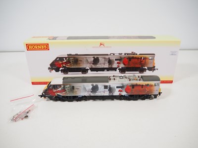 Lot 99 - HORNBY OO gauge R3892 class 91 electric...