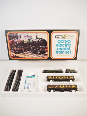Lot 115 - WRENN OO gauge Set 3 Pullman Train Set...