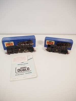 Lot 131 - HORNBY DUBLO OO gauge pair of 3-rail steam...