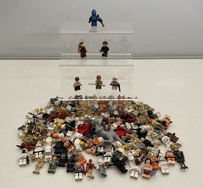 Lot 157 - LEGO: STAR WARS - A group of STAR WARS mini...