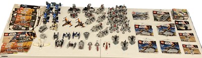 Lot 158 - LEGO: STAR WARS - A large group of STAR WARS...
