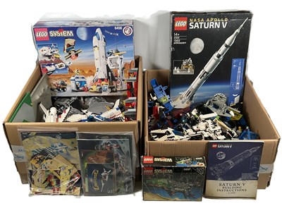 Lot 169 - LEGO: SPACE - A large group of SPACE and SPACE...