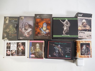 Lot 225 - A selection of resin kits in 16, 1/9 and 1/10...