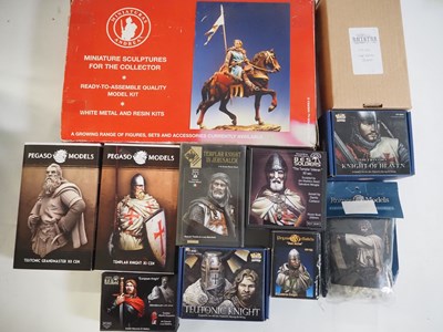 Lot 226 - A Selection of resin kits in largely 1/10...