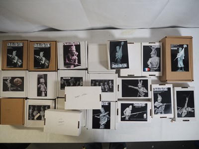 Lot 236 - A rabble of 200mm resin Military figure kits...