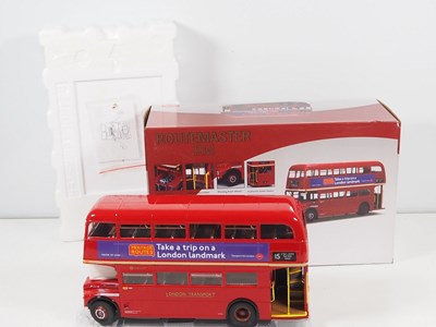 Lot 303 - A SUNSTAR 1:24 scale 2918 Routemaster bus...