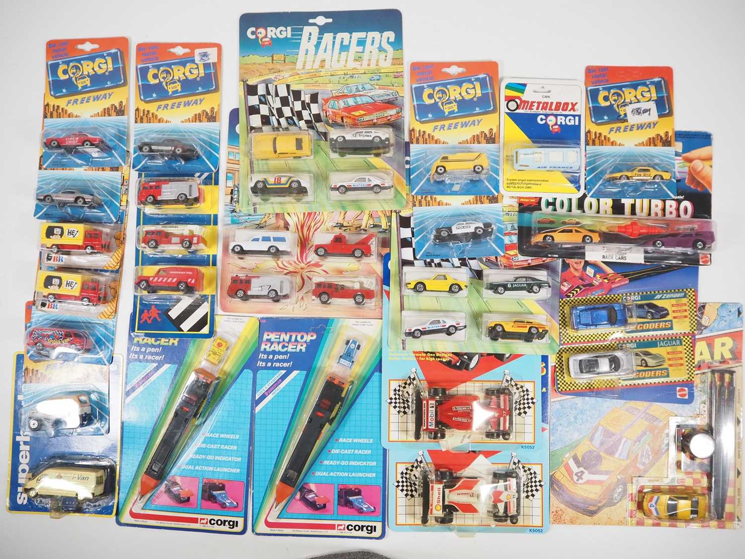Lot 344 - CORGI/CORGI JUNIORS - A mixed group of