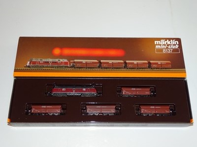 Lot 218 - Z GAUGE MODEL RAILWAYS: A MARKLIN 8137 coal...