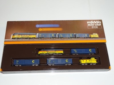 Lot 222 - Z GAUGE MODEL RAILWAYS: A MARKLIN 8106...