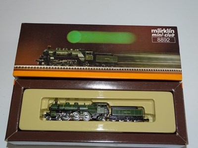 Lot 225 - Z GAUGE MODEL RAILWAYS: A MARKLIN 8892...