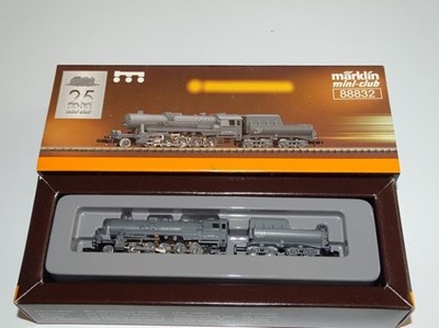 Lot 226 - Z GAUGE MODEL RAILWAYS: A MARKLIN 88832 BR52...