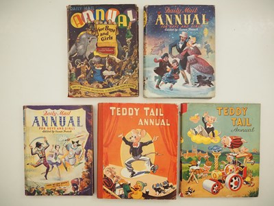 Lot 46 - DAILY MAIL ANNUAL FOR BOYS AND GIRLS 1951,...