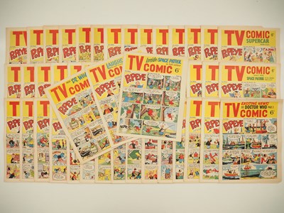 Lot 64 - TV COMIC #633, 638, 640-641, 643-659, 661, 669-...