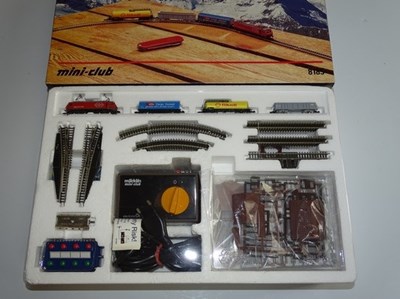 Lot 232 - Z GAUGE MODEL RAILWAYS: A MARKLIN 8185 Swiss...