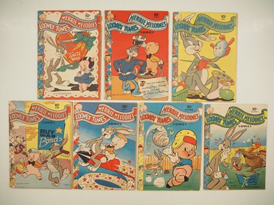 Lot 172 - LOONEY TUNES & MERRIE MELODIES COMICS #17, 18,...