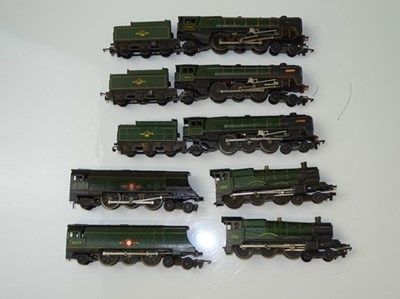 Lot 248 - TT GAUGE MODEL RAILWAYS: A group of playworn...